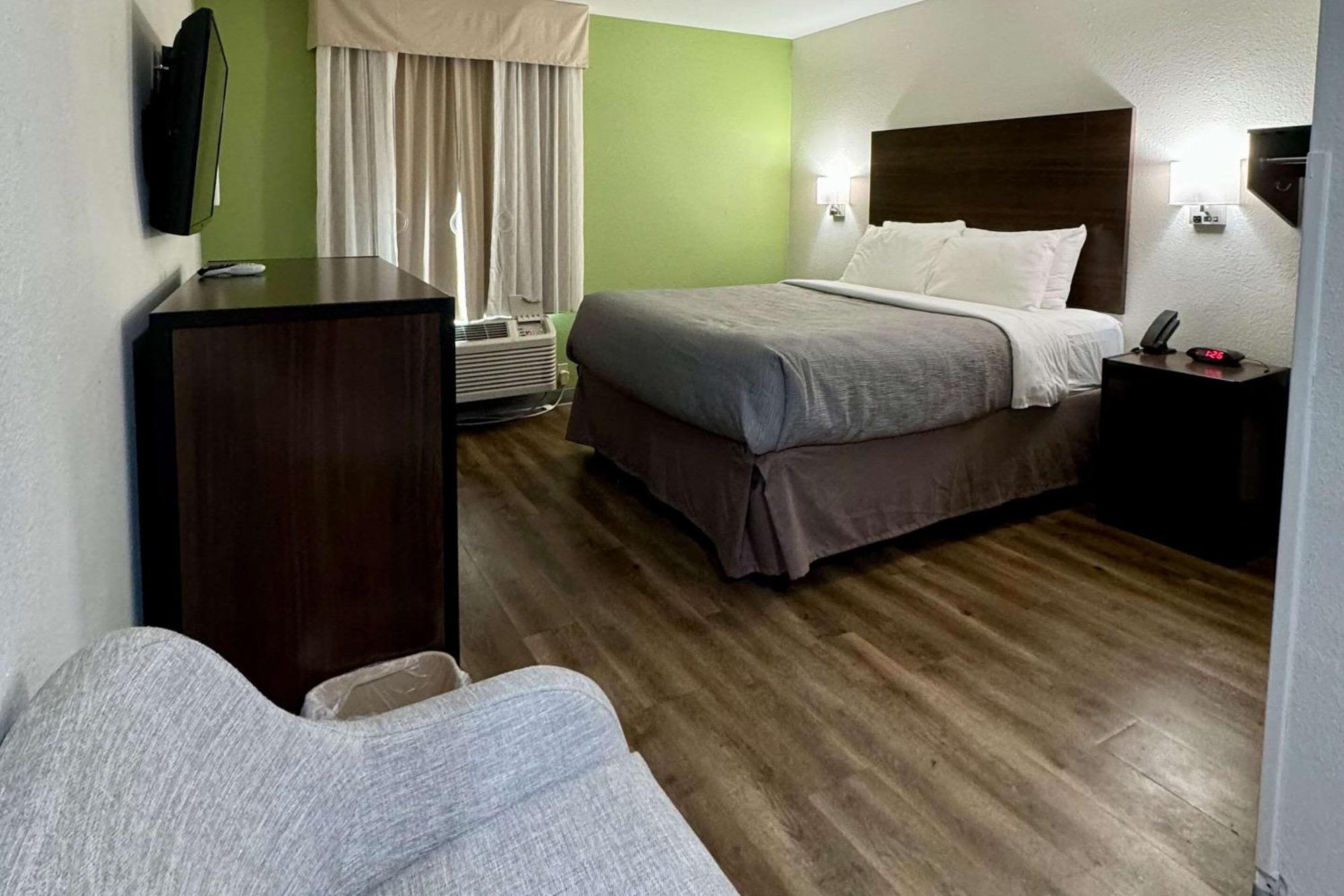 Quality Inn Sulphur Exteriör bild