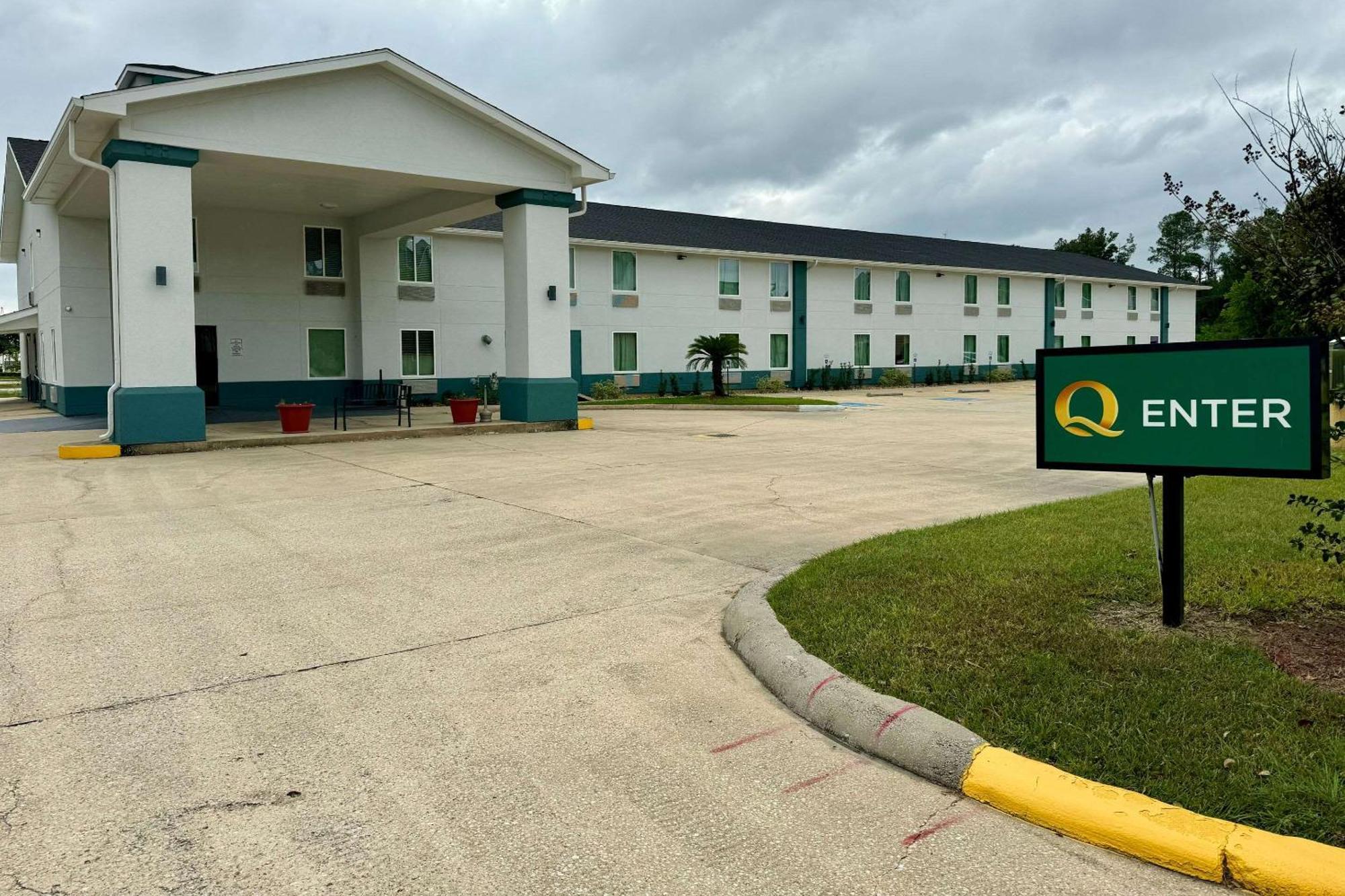 Quality Inn Sulphur Exteriör bild